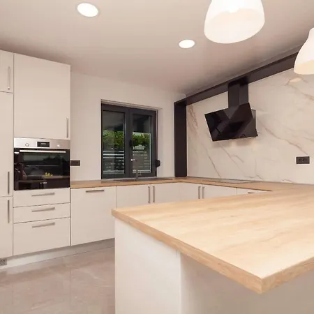 فيلة Eligo